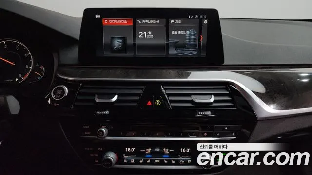 BMW 5 серии 2017 thumb 8