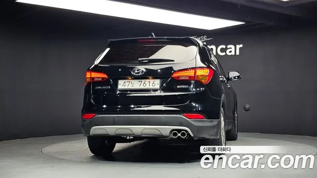 Hyundai Santa Fe 2014 thumb 9