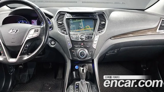 Hyundai Santa Fe 2014 thumb 4