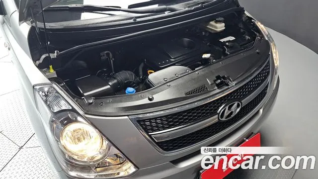 Hyundai Staria 2015 thumb 9