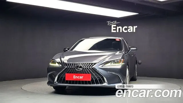 Lexus ES 300h 2023 thumb 11