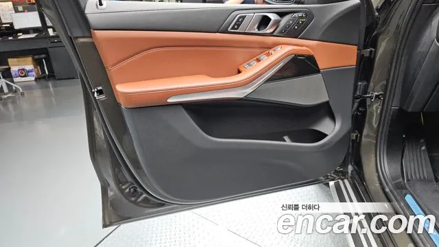 BMW X7 2025 thumb 2