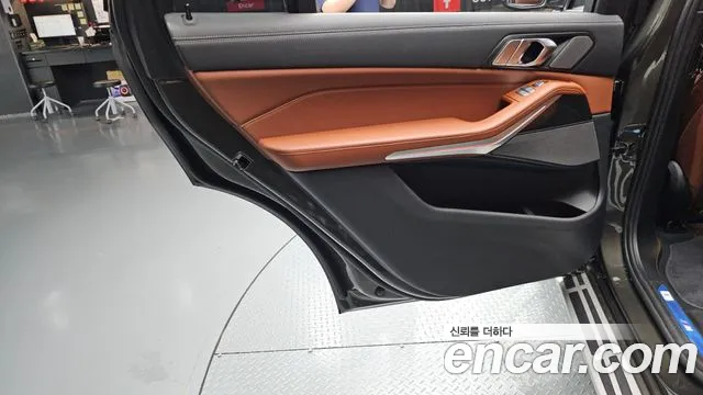 BMW X7 2025 thumb 10