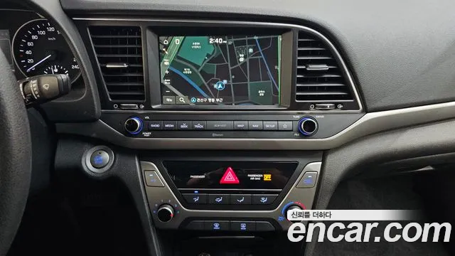 Hyundai Avante 2017 thumb 4