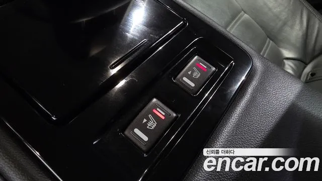 Renault SM6 2016 thumb 9