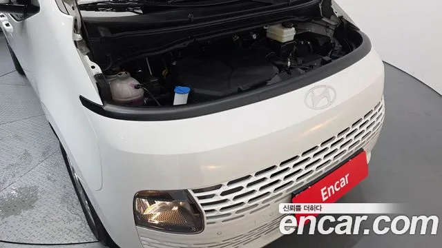 Hyundai Staria 2024 thumb 6