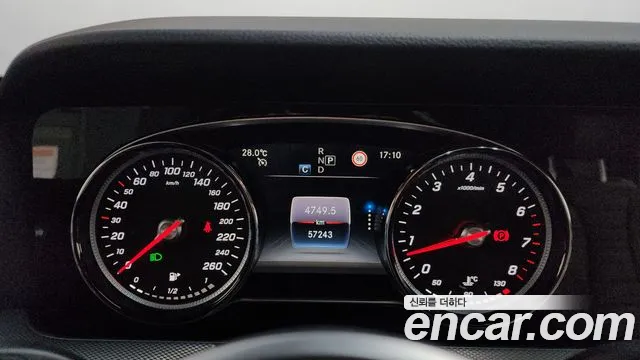 Mercedes-Benz E-Class 2018 thumb 6