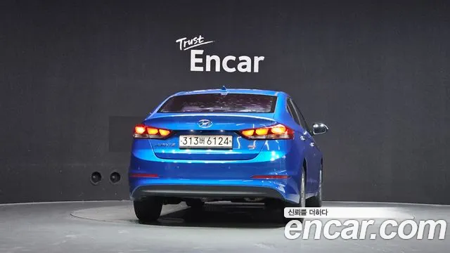 Hyundai Avante 2016 thumb 3