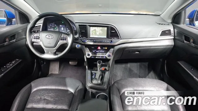 Hyundai Avante 2016 thumb 5