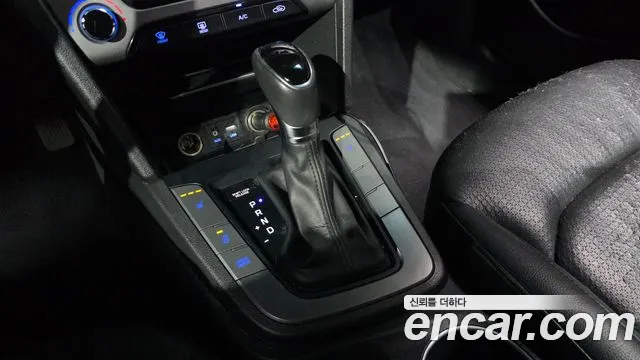 Hyundai Avante 2016 thumb 9