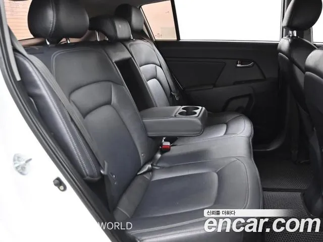Kia Sportage 2011 thumb 10