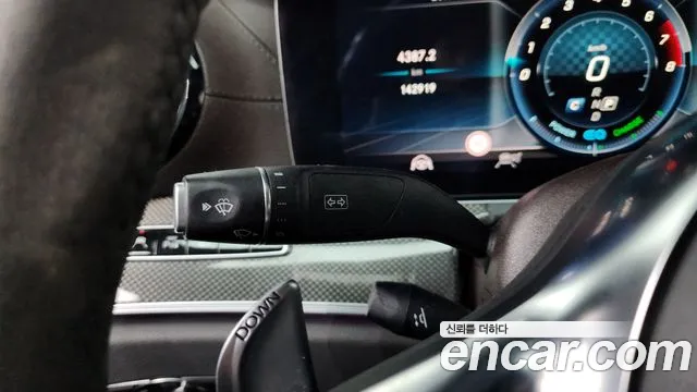 Mercedes-Benz CLS-Class 2019 thumb 12