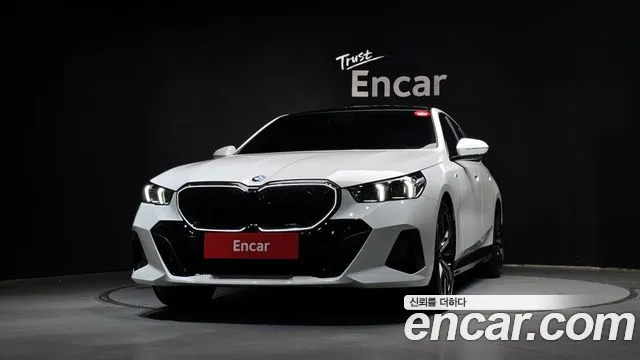 BMW 5 серии 2025 thumb 4