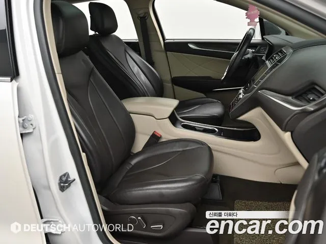 Lincoln MKC 2019 thumb 10