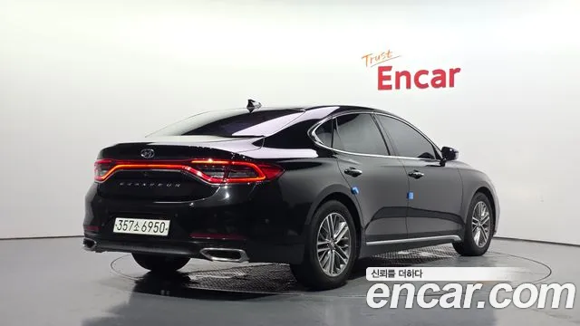 Hyundai Grandeur 2017 thumb 10