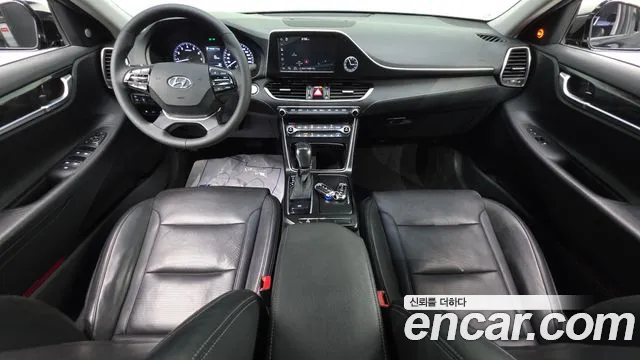 Hyundai Grandeur 2017 thumb 2