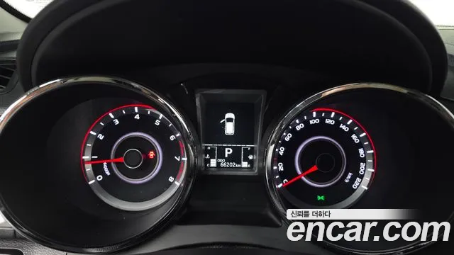 KGM Tivoli 2016 thumb 9