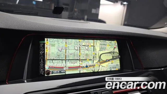 BMW 5 серии 2016 thumb 8