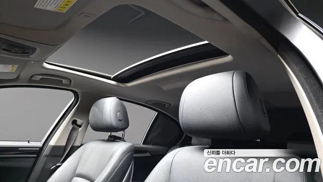 BMW 5 серии 2016 thumb 9