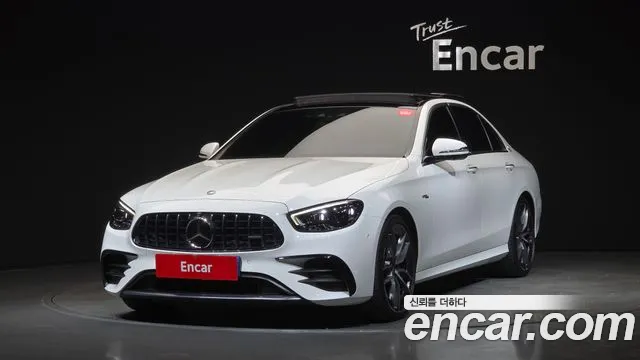 Mercedes-Benz E-Class 2021 thumb 3