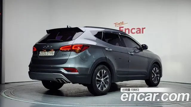 Hyundai Santafe 2016 thumb 3
