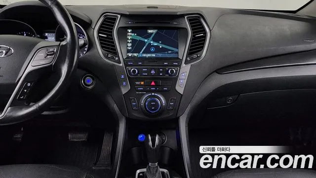 Hyundai Santafe 2016 thumb 6