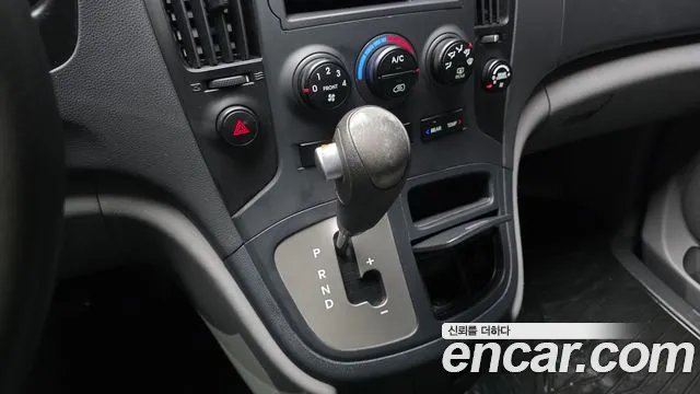 Hyundai Staria 2013 thumb 5