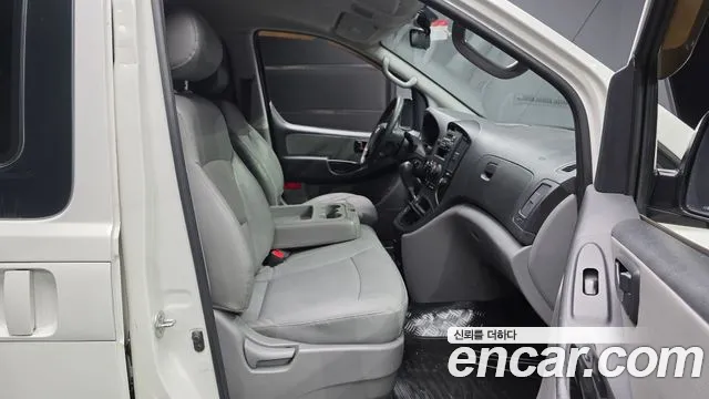 Hyundai Staria 2013 thumb 6