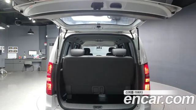 Hyundai Staria 2013 thumb 2