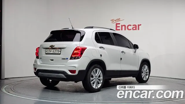 Chevrolet Trax 2017 thumb 2