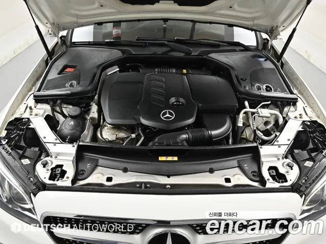 Mercedes-Benz E-Class 2019 thumb 2