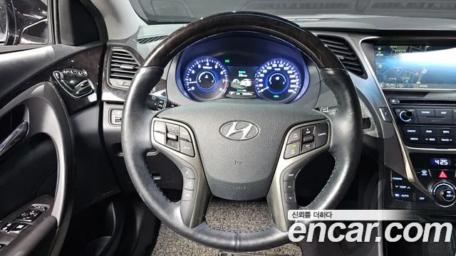 Hyundai Grandeur 2014 thumb 6