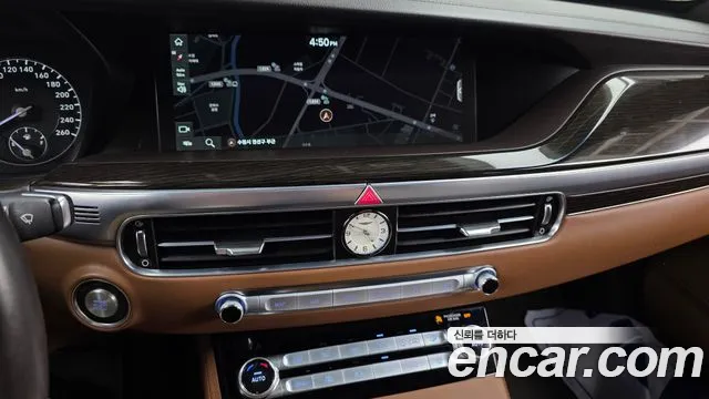 Genesis G90 2019 thumb 4