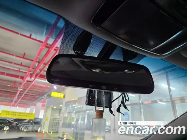 Hyundai Grandeur 2013 thumb 10