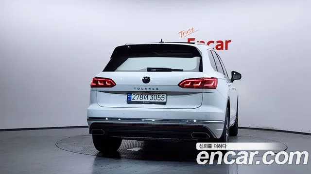 Volkswagen Touareg 2023 thumb 2