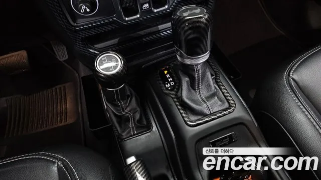Jeep Wrangler 2021 thumb 11
