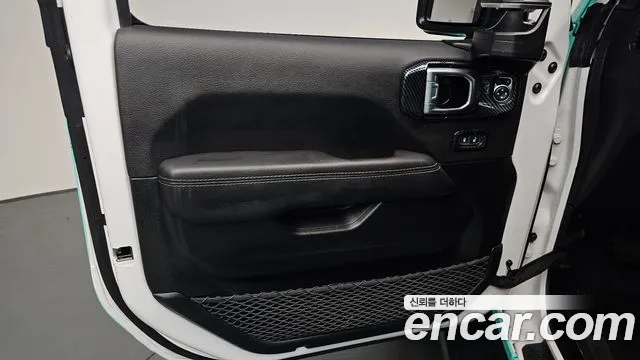 Jeep Wrangler 2021 thumb 12