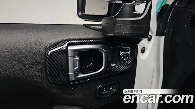 Jeep Wrangler 2021 thumb 9