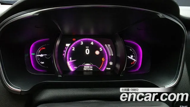 Renault SM6 2018 thumb 10