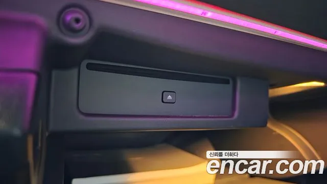 Renault SM6 2018 thumb 6