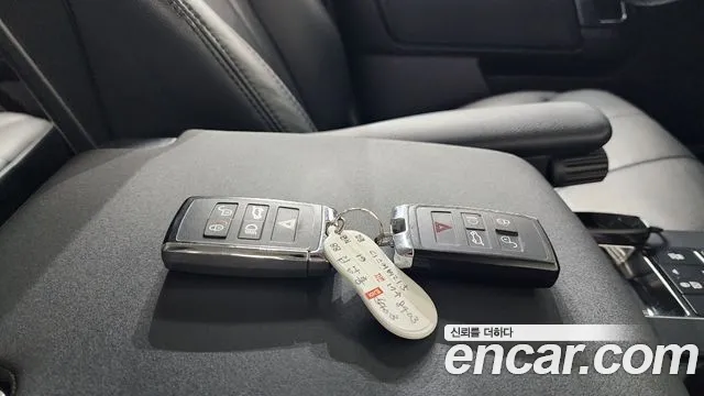 Land Rover Discovery 2019 thumb 7
