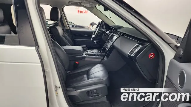 Land Rover Discovery 2019 thumb 6