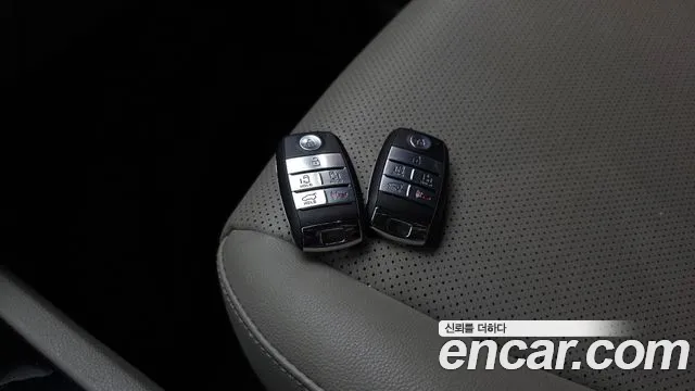 Kia Carnival 2018 thumb 9