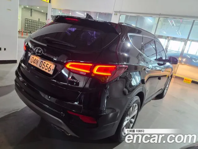 Hyundai Santafe 2015 thumb 10
