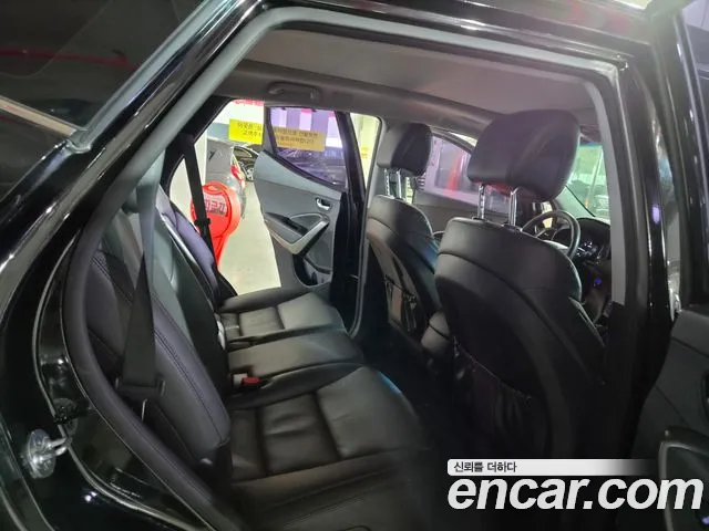 Hyundai Santafe 2015 thumb 8