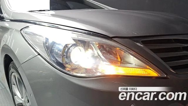 Hyundai Grandeur 2012 thumb 2