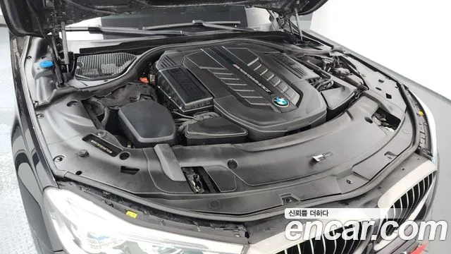 BMW 7 серии 2018 thumb 4