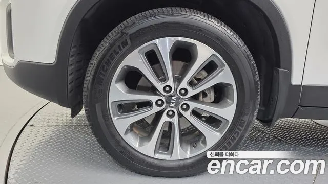 Kia Sorento 2012 thumb 6