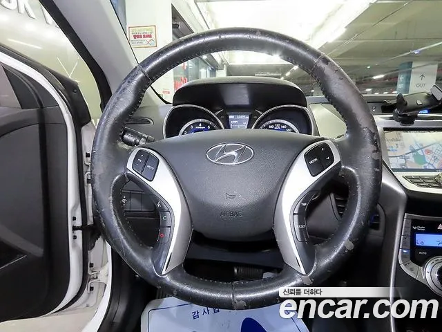 Hyundai Avante 2011 thumb 11