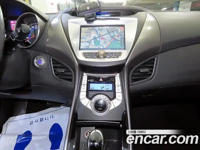Hyundai Avante 2011 thumb 6